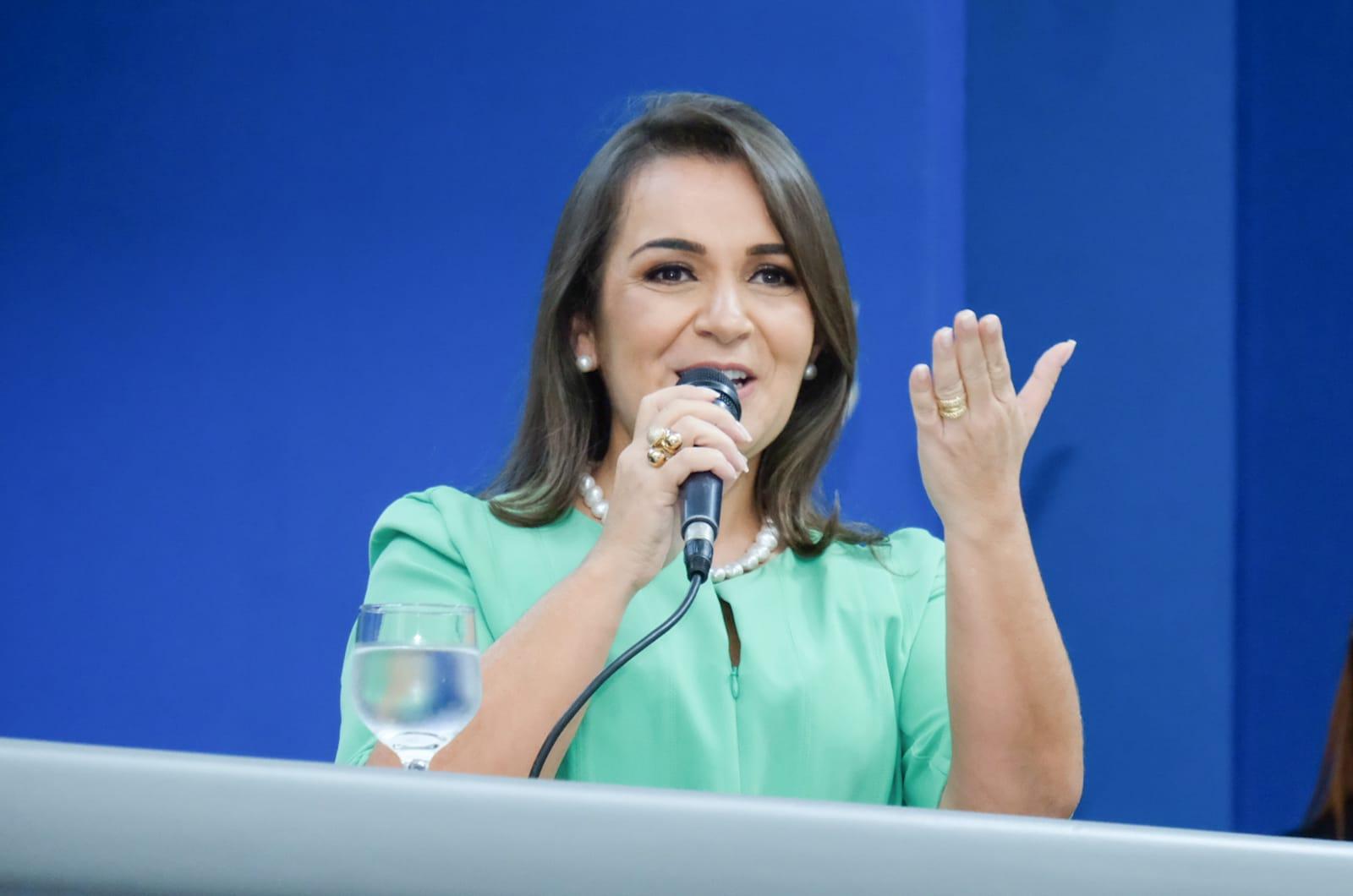 Sindicatos devem cobrar da prefeita Adriane Lopes por gastos de R$ 461 milhões em prestação de contas na 6ª feira