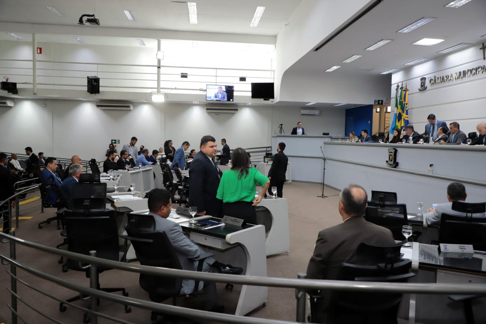 Vereadores aprovam cinco projetos na sessão desta quinta-feira;