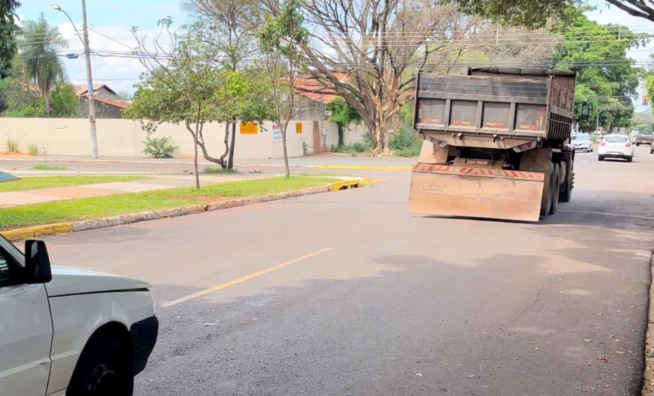 Visando segurança e acessibilidade, Tiago Vargas pede faixa elevada na Avenida Bom Pastor.