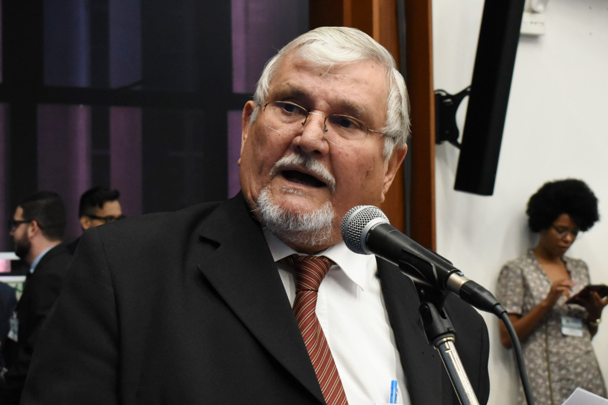 Após duas cirurgias, Zeca do PT retorna aos trabalhos na Assembleia nesta quarta.