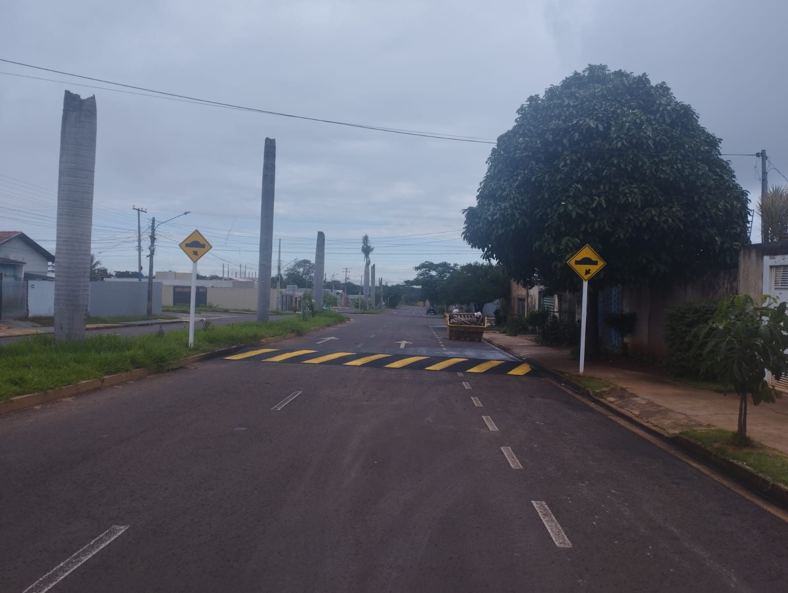 Vereador Carlão garante instalação de quatro redutores de velocidade na Avenida Cândido Garcia de Lima no Bairro Nova Lima.