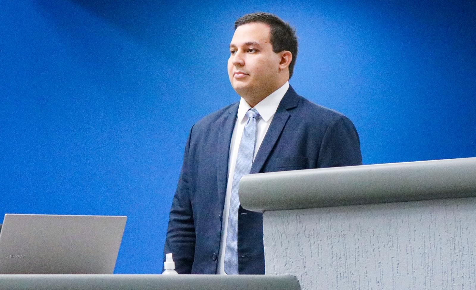 William Maksoud presta homenagens em sessão solene em comemoração ao Dia dos Povos Originários. 