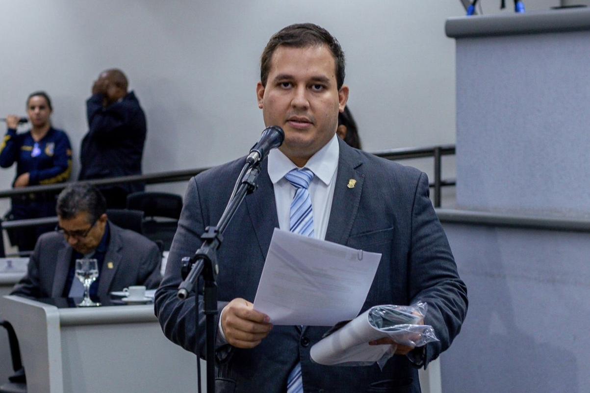 William Maksoud solicita pavimentação asfáltica e drenagem de águas pluviais em vários bairros da Capital.