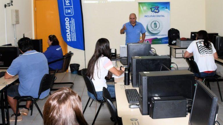 Prefeitura abre curso de Montagem e Manutenção de Computadores na região oeste.