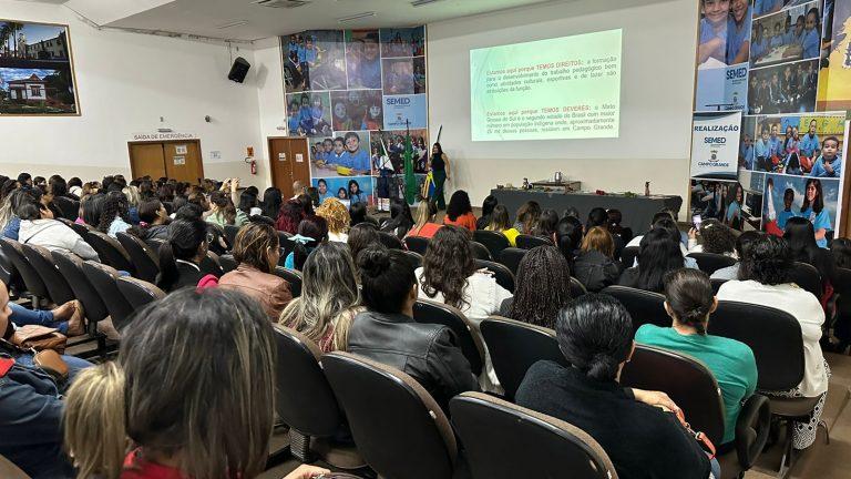 PREFEITURA REALIZA FORMAÇÃO SOBRE RELAÇÕES ÉTNICO-RACIAIS PARA ASSISTENTES DE EDUCAÇÃO INFANTIL.
