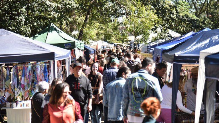 Feira Bosque da Paz acontece neste domingo em Campo Grande.
