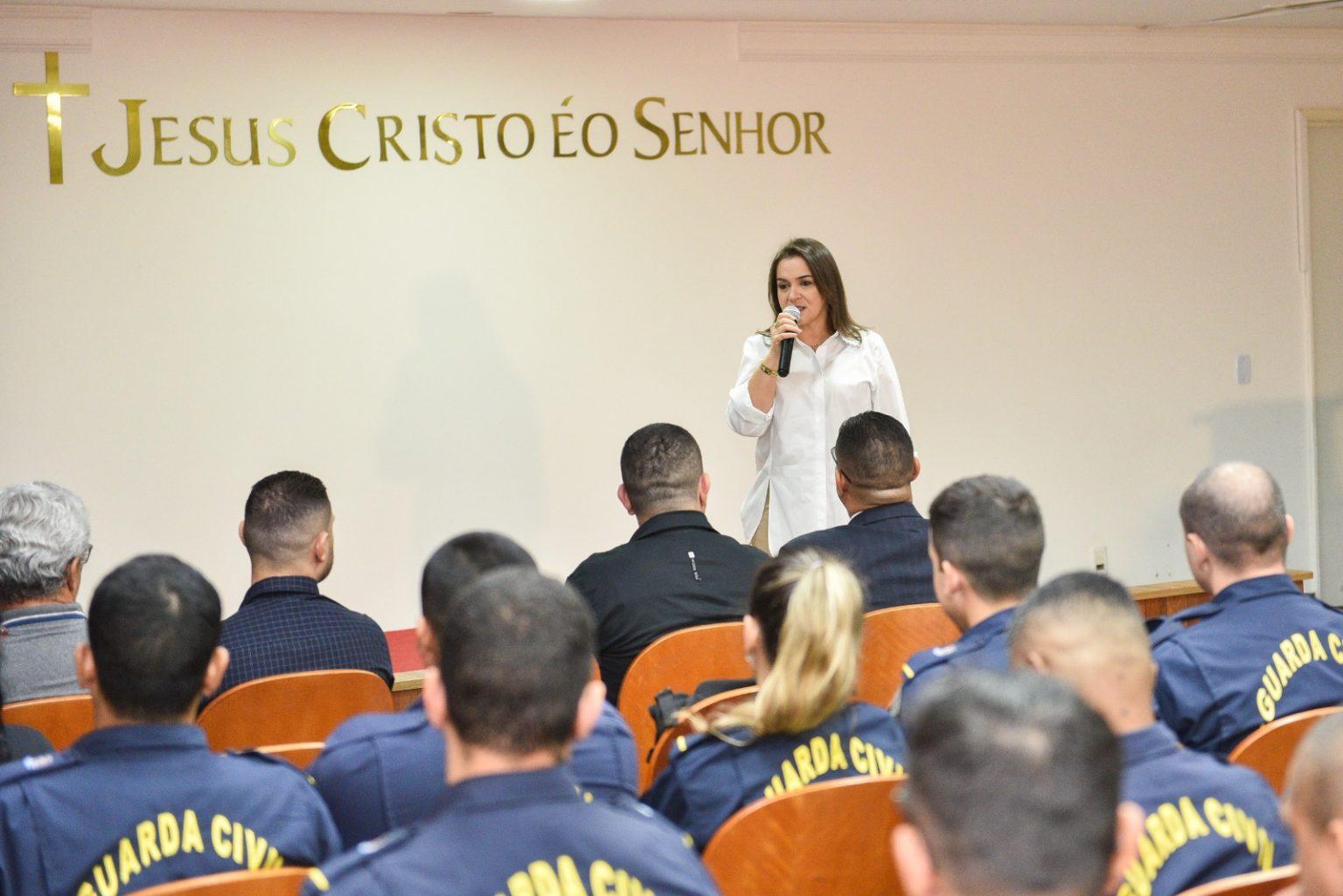 PREFEITURA REALIZA CAPACITAÇÃO PARA EFETIVO DA GUARDA CIVIL QUE ATUA NA RONDA ESCOLAR DA REME.