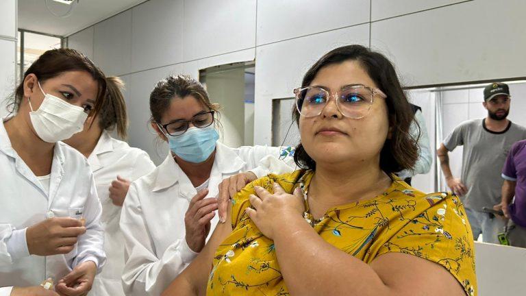 Vacinação contra a gripe e Covid-19 acontece em três Unidades de Saúde neste sábado.