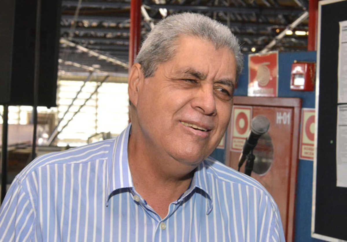 Aberta temporada de políticos indo 