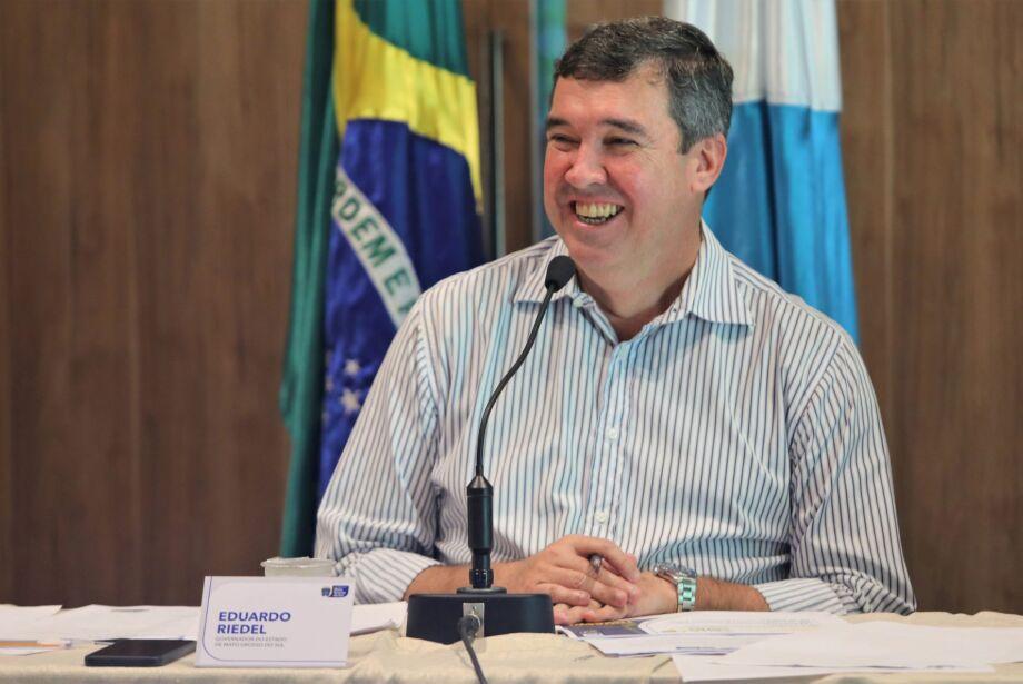Governador Eduardo Riedel promete “brigar muito” para mudar Reforma Tributária e tirar Mato Grosso do Sul da lanterna de fundo.