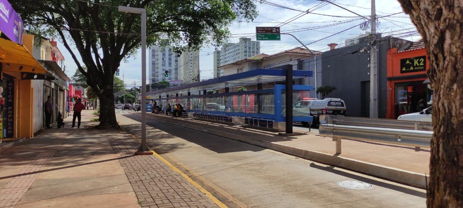 Prefeitura publica contrato de TI na área central e dá início à instalação das câmeras de segurança.