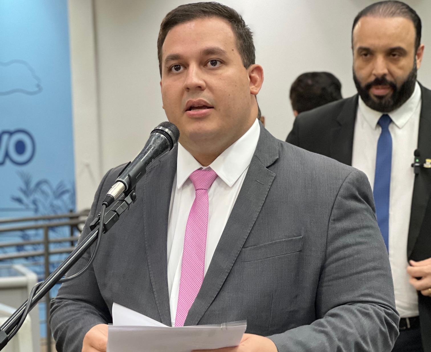 William Maksoud pede sinalização, operação tapa-buraco e outras benfeitorias em várias regiões da cidade.