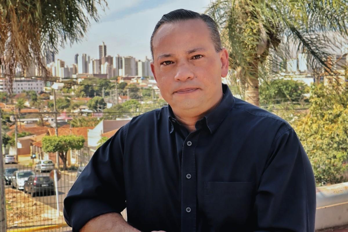  O presidente da CDL (Câmara de Dirigentes Lojistas) e titular da Sidagro (Secretaria Municipal de Inovação, Desenvolvimento Econômico e Agronegócio), Adelaido Vila.