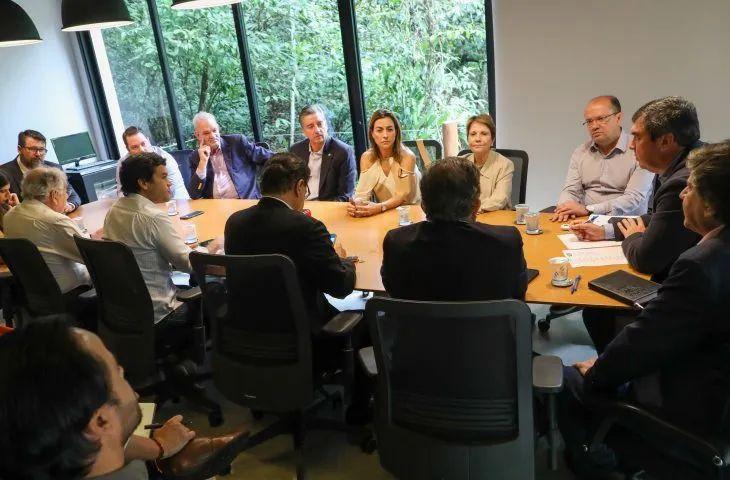 Governador Eduardo Riedel se reunirá com a bancada federal para discutir emendas para Mato Grosso do Sul.