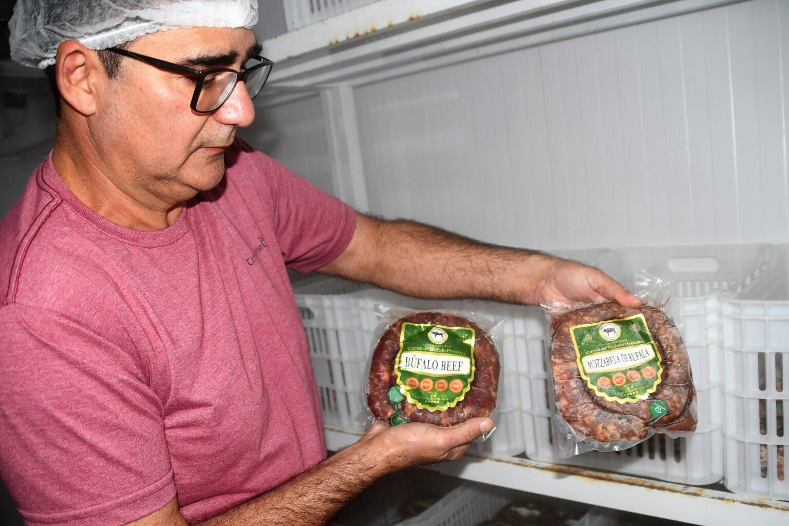 Há menos de um ano no mercado, Búfalo Beef nasceu certificada e quer vender para outros estados.