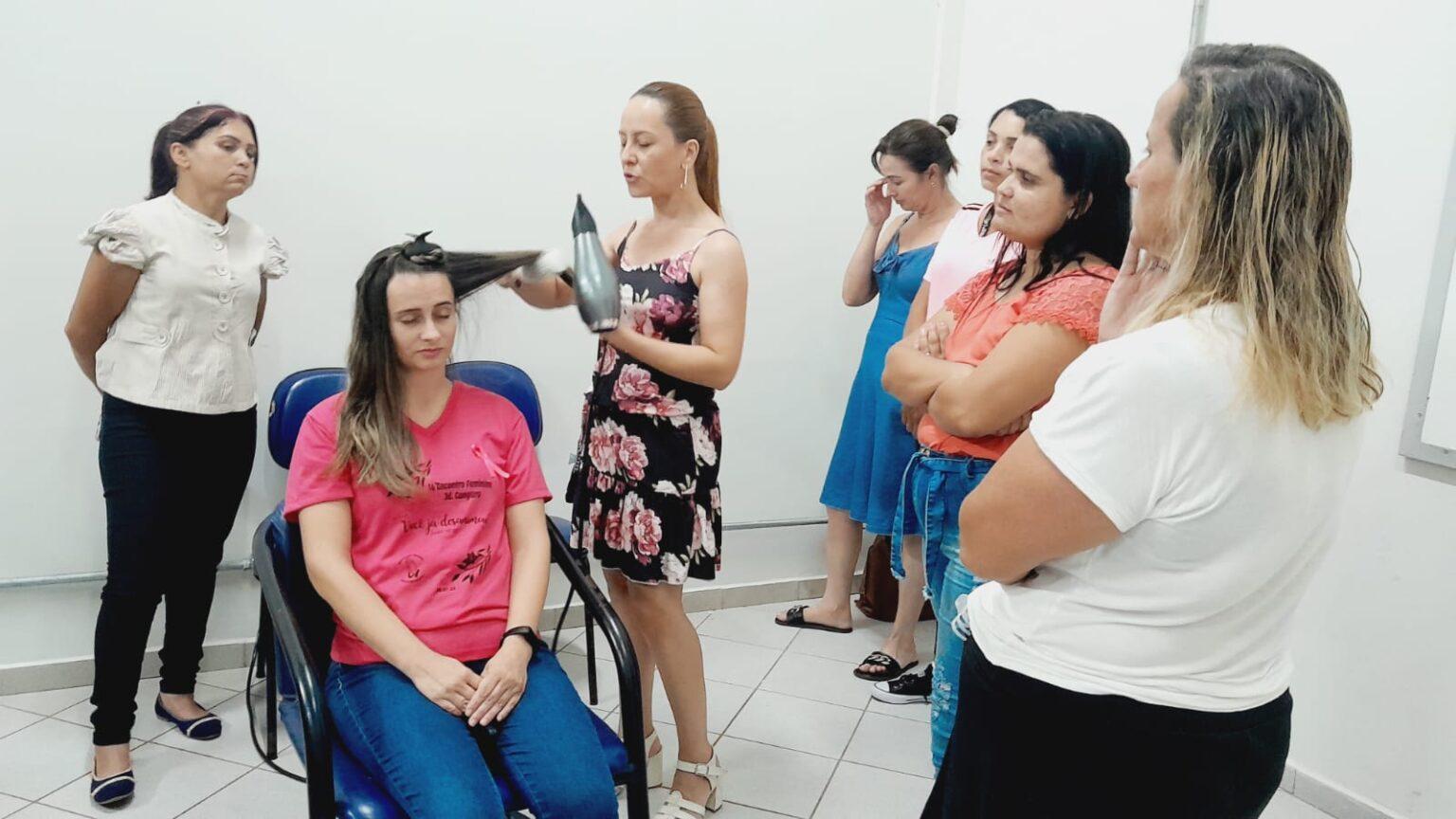 Prefeitura promove curso no segmento da beleza, área que mais cresce no país.