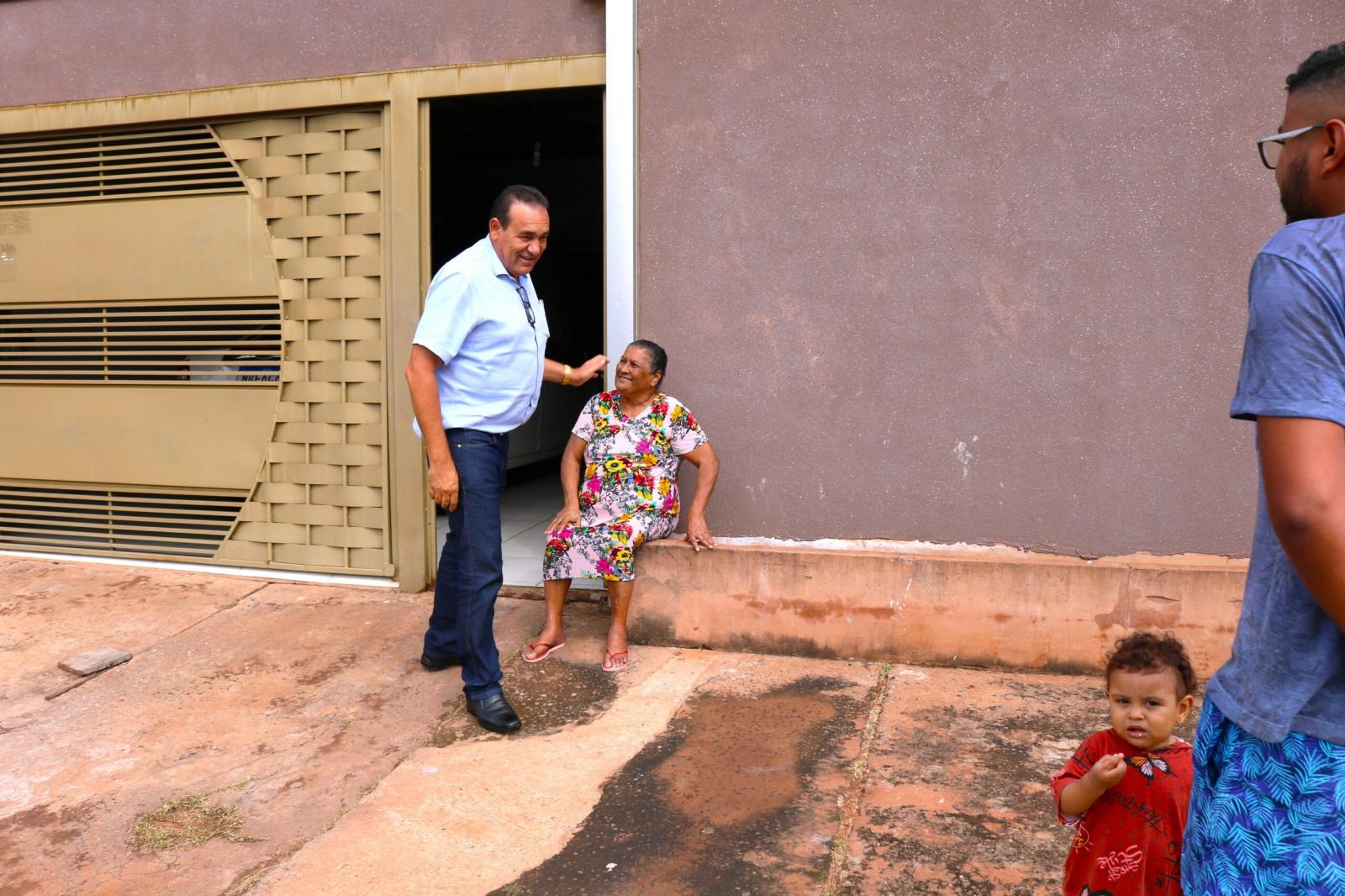 Vereador Carlão visita bairros e cobra do Executivo policiamento no Jd. Guanabara, Morada Verde, Eldorado, Imperial e Tapa-buracos no Jd. Colúmbia.