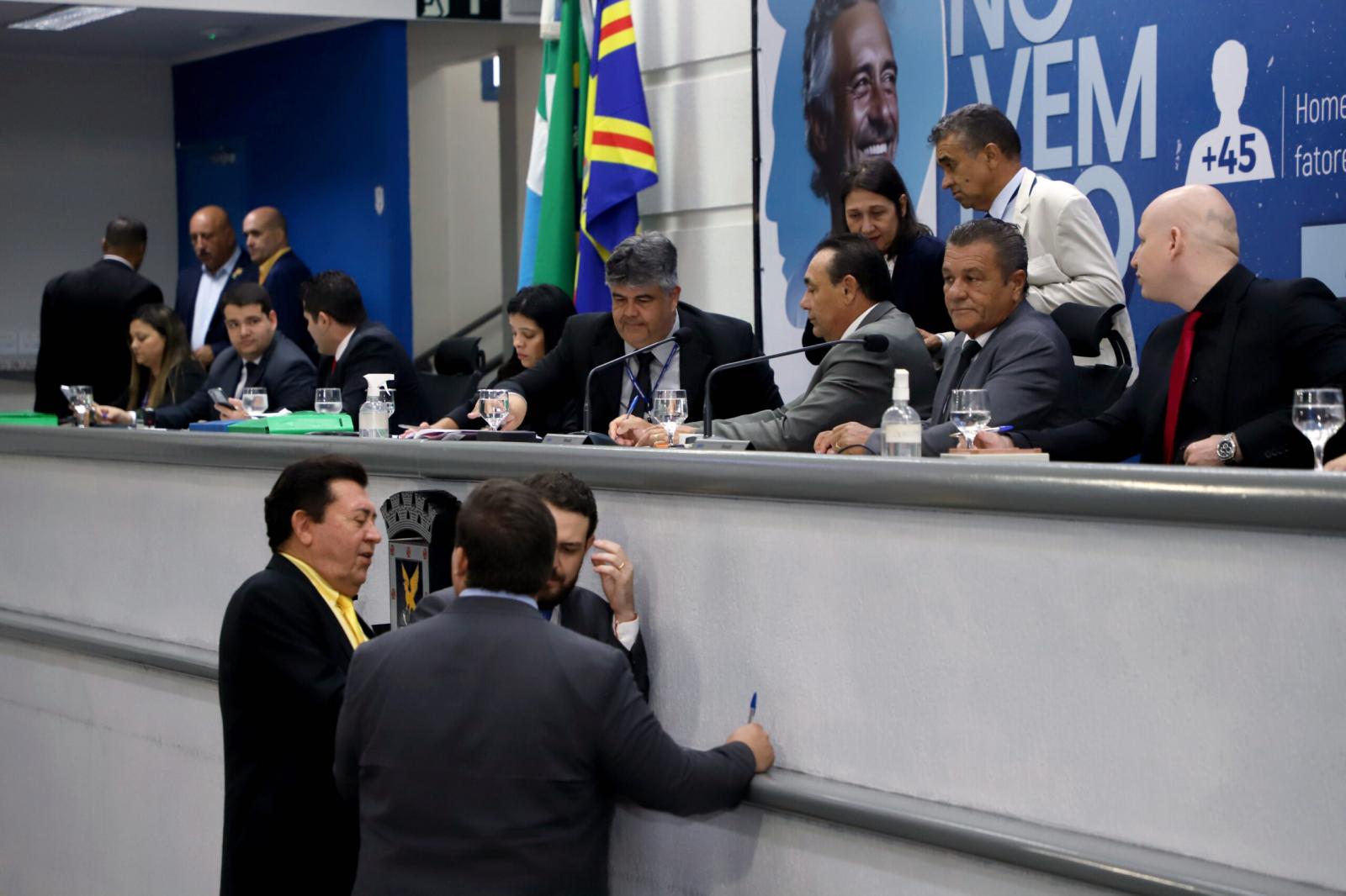 Vereadores votam quatro Projetos na sessão ordinária desta terça-feira.