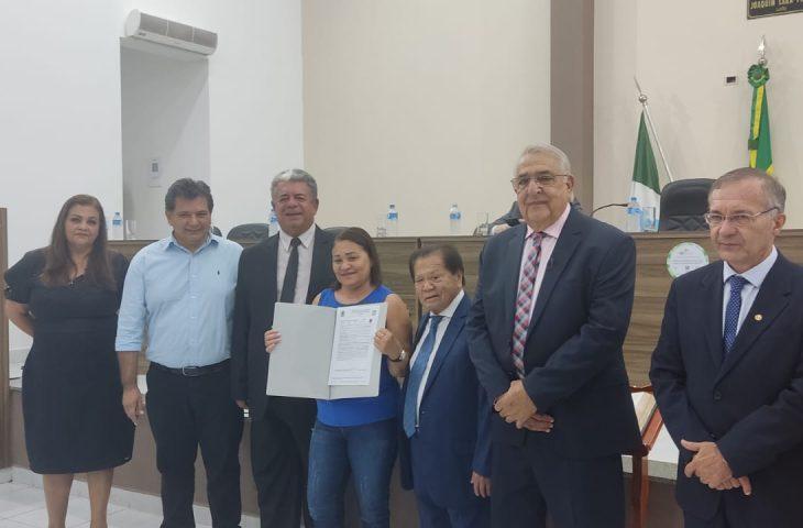 138 famílias de Bataguassu são contempladas com títulos de Regularização Fundiária.