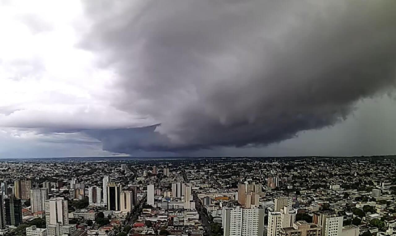 Fim de semana chega com previsão de tempo instável e possibilidade de chuva.