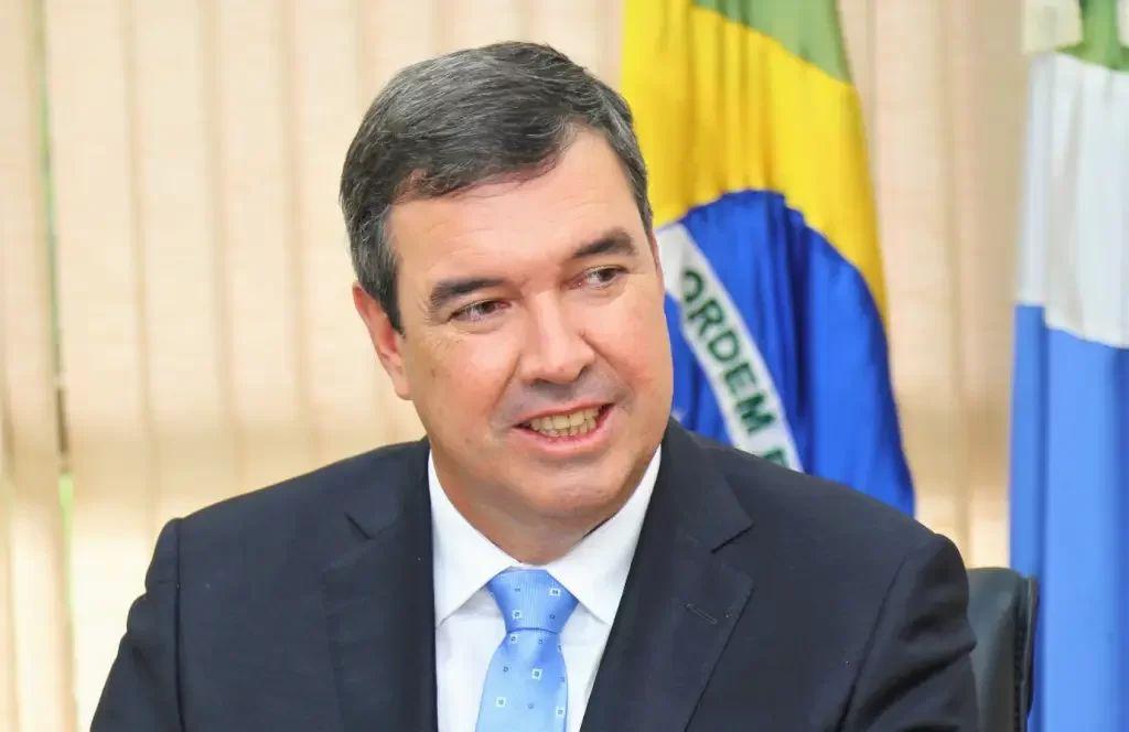 Gestão Pública  do Governador Eduardo Riedel é aprovada por 81%, diz pesquisa Ranking.