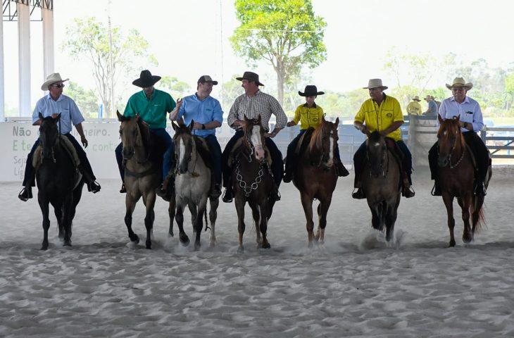 O Governador Eduardo Riedel entrega pista coberta no Parque do Laçador e garante a tradição e a cultura do Laço Comprido sul-mato-grossense.
