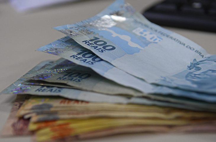 Mensalidades escolares podem ter variação de até 275% na Capital. 