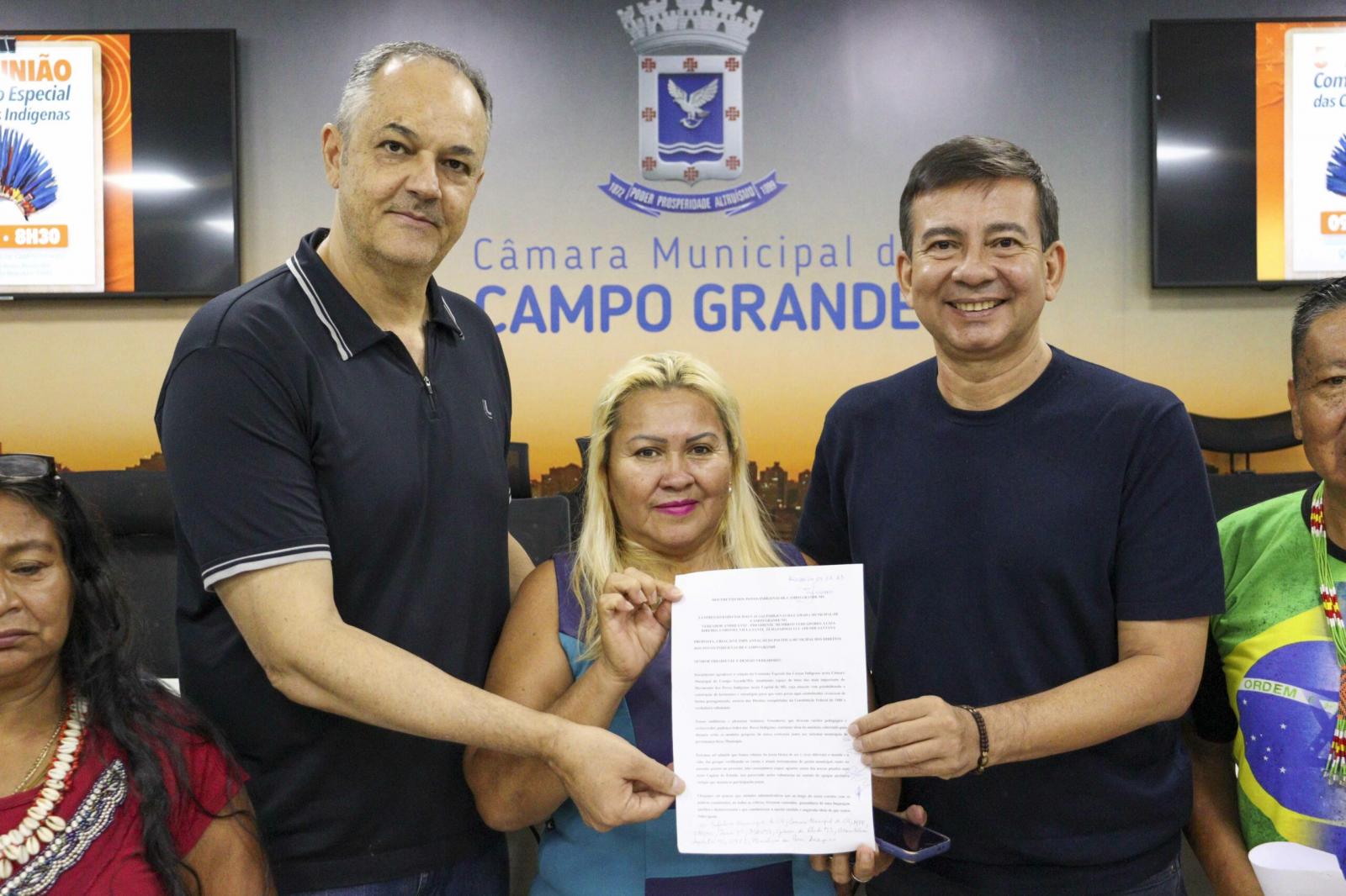 Vereador Prof. André Luis preside última reunião da Comissão Especial das Causas Indígenas de 2023.