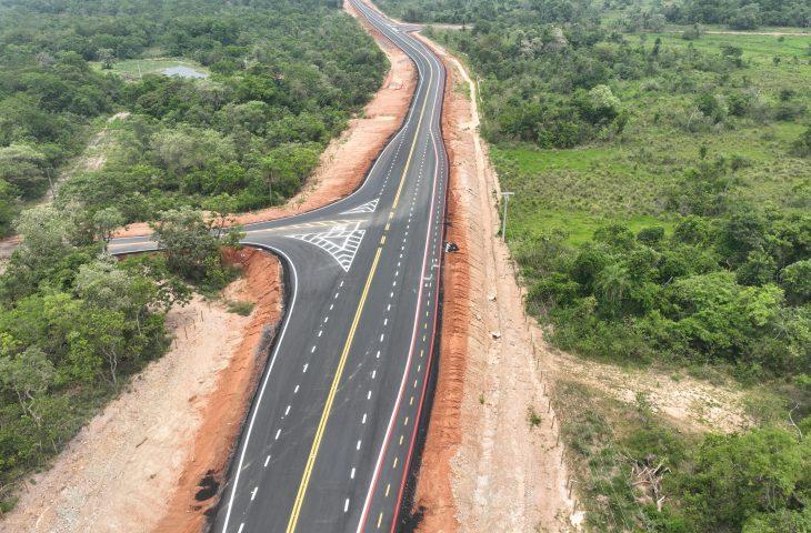 Com asfalto novo, Rodovia do Turismo integra centro de Bonito aos balneários do Rio Formoso.