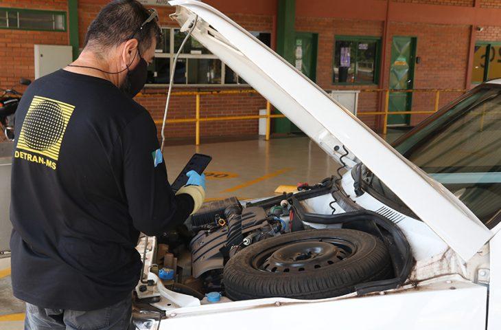 Com morte de jovens em SC, Detran-MS alerta para regularização de veículos modificados.