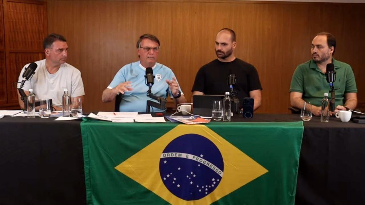 Em live, o Ex Presidente Jair Messias Bolsonaro sinaliza candidatura própria do PL em Campo Grande-MS.