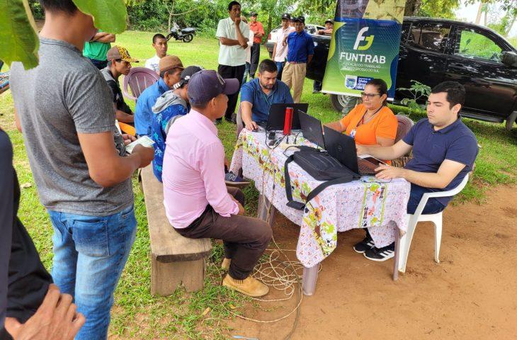 Funtrab atua no cadastro, encaminhamento e embarque de indígenas para colheita da maçã.