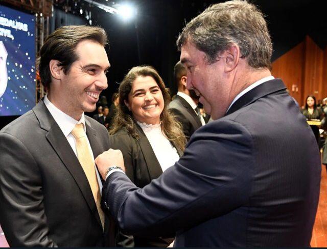Governador Eduardo Riedel confirma Rodrigo Perez na Secretaria de Governo, deputado na Casa Civil e adia troca na Administração.