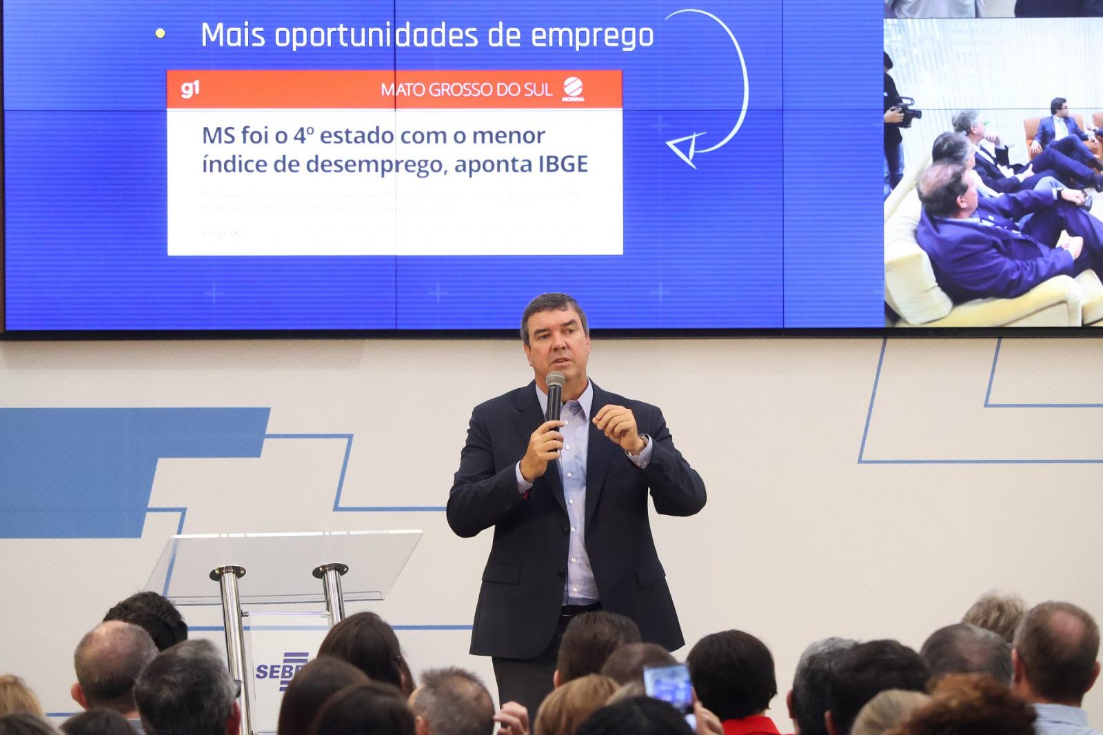 Governo assina convênio para levar capacitação, inovação e sustentabilidade às pequenas empresas.