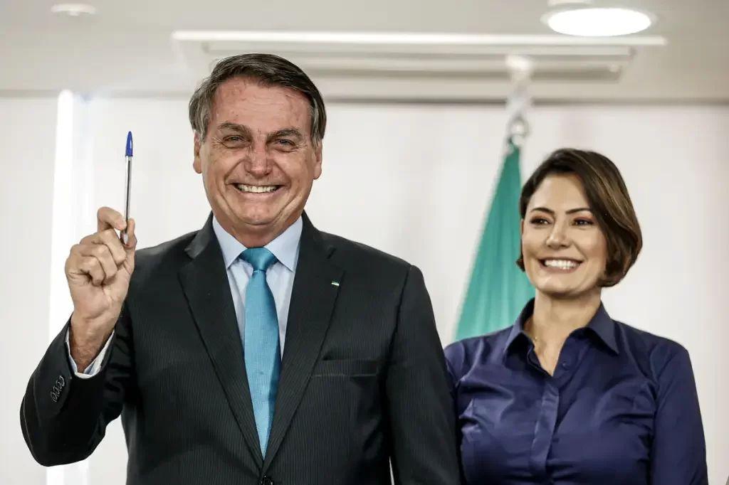 O Ex Presidente Jair Messias Bolsonaro e Michele vêm a Mato Grosso do Sul após o Carnaval,  para definição de candidaturas e novas filiações.