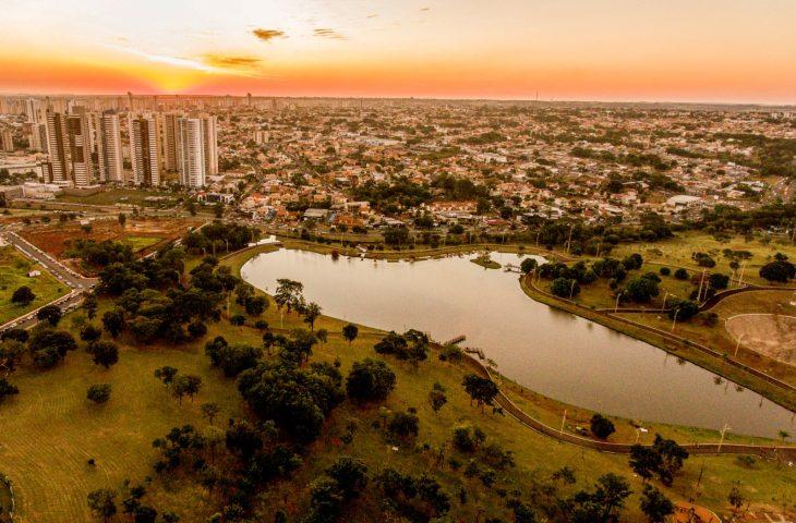 Saneamento: Agems avança na regulação da drenagem urbana e presta apoio aos municípios.