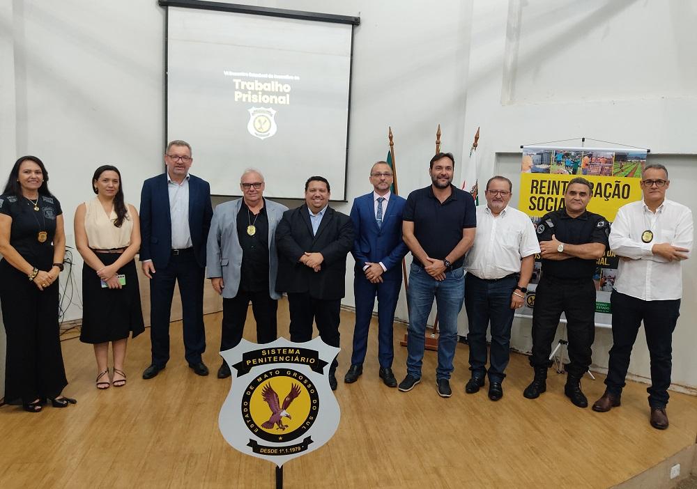 Agepen promove encontro sobre trabalho prisional visando ampliar parcerias e conscientizar sociedade.