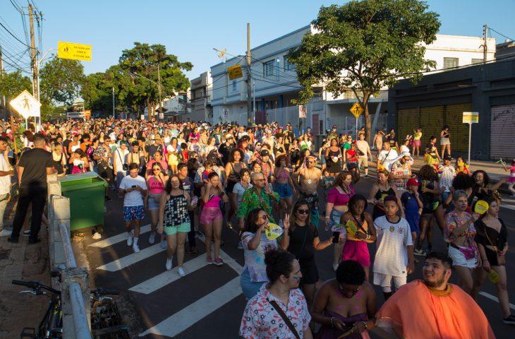 Carnaval 2024: Detran-MS terá camarote para motorista da rodada e atrações às crianças.