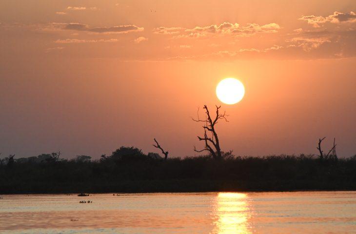 Com sol e variação de nebulosidade, temperaturas podem chegar a 34°C nesta quarta-feira.