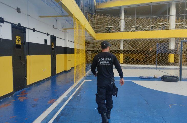 Higienização é ação de rotina na Penitenciária de Dourados para evitar proliferação de doenças.
