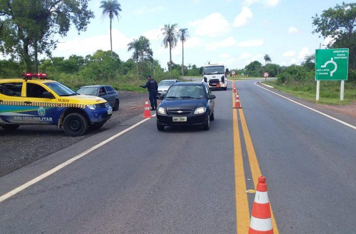 Vai viajar? Cuidados no trânsito previnem acidentes para quem vai pular Carnaval fora de casa.