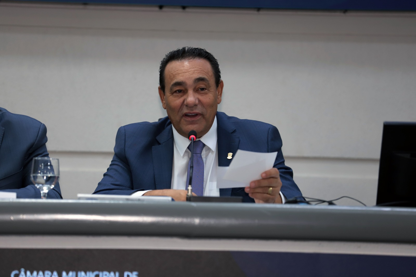 Aprovado PL do Carlão sobre identificação histórica com QR Code nas placas de logradouros, obras, serviços e monumentos públicos.