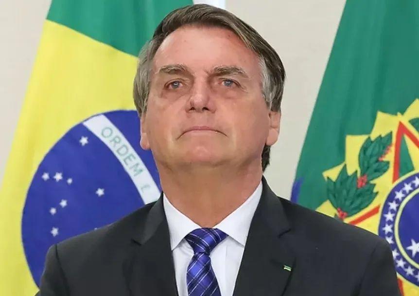 Bolsonaro critica candidatos a prefeito do PL em MS que queriam escondê-lo da campanha. 