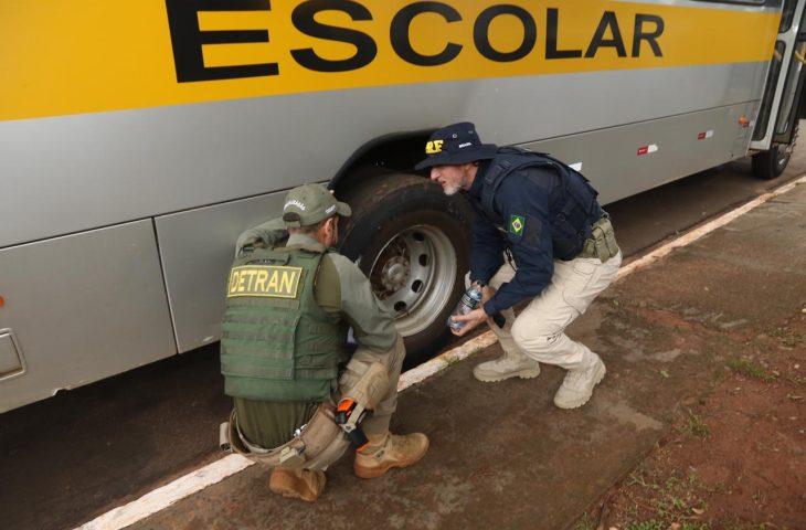 Detran-MS integra operação do TCE na vistoria do Transporte Escolar em Bandeirantes.