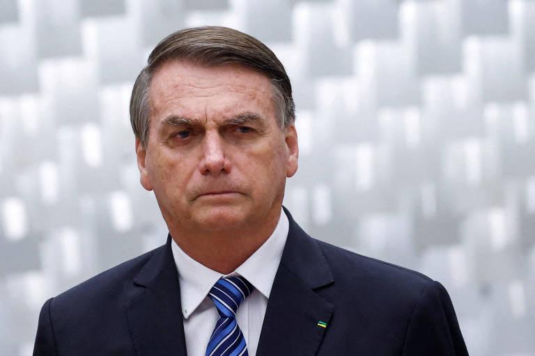 Ex-comandante do Exército ameaçou prender Bolsonaro, diz ex-FAB.