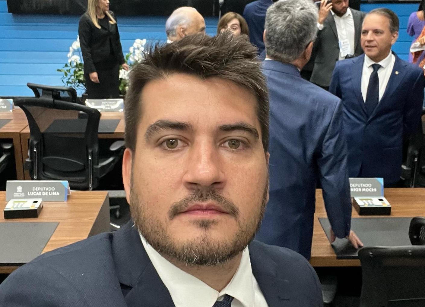 Juiz nega acordo e mantém condenação de candidato a prefeito por crimes de ódio.
