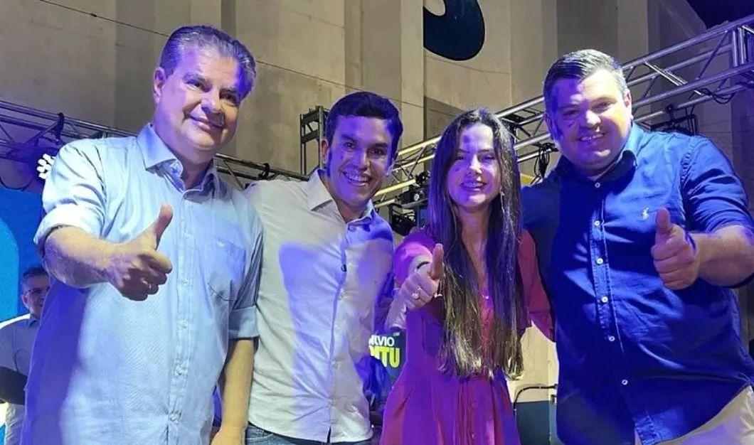 Criticado por colegas de partido, Nelsinho vai à filiação de vereador que ajudou a esvaziar PSD.