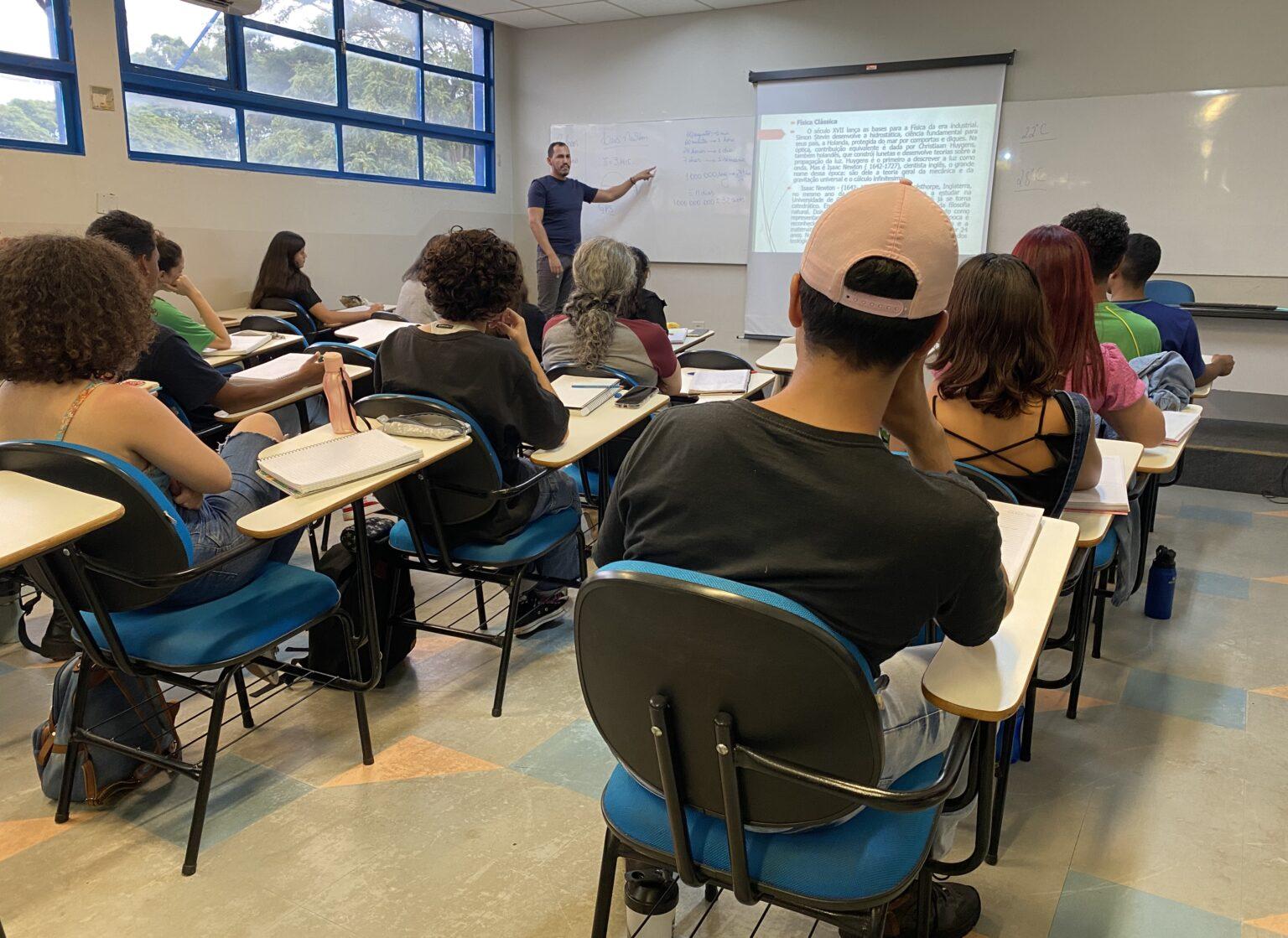 Cursinho Preparatório Gratuito: Prepar@Juv realiza primeiro simulado de 2024.