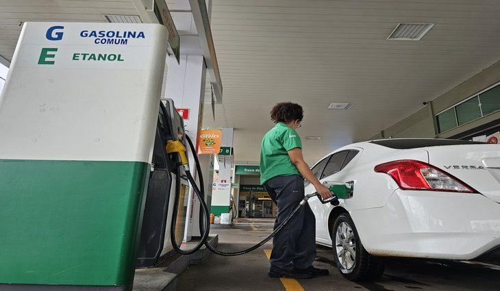 Etanol e gasolina aditivada tem maior variação de preço em abril, aponta pesquisa.