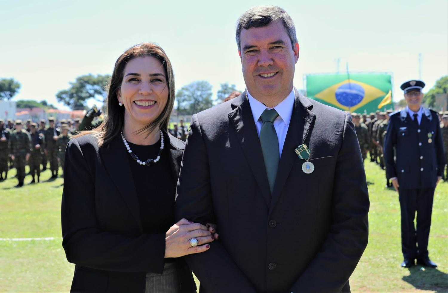 Governador destaca parceria e papel do Exército no desenvolvimento do Brasil.